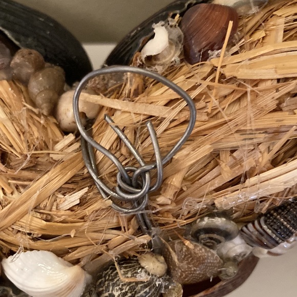 Handmade seashell wreath - Picture 7 of 10